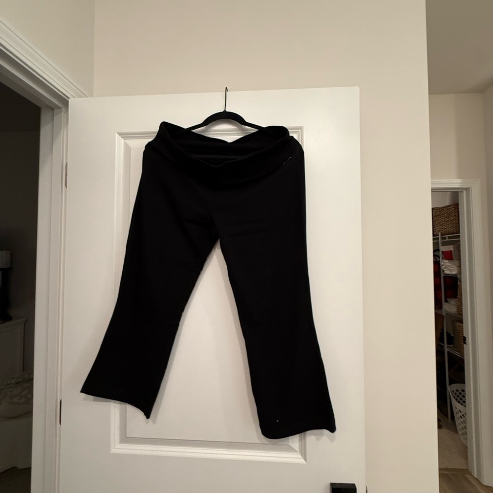 Jockey Classic Black Capri Pants